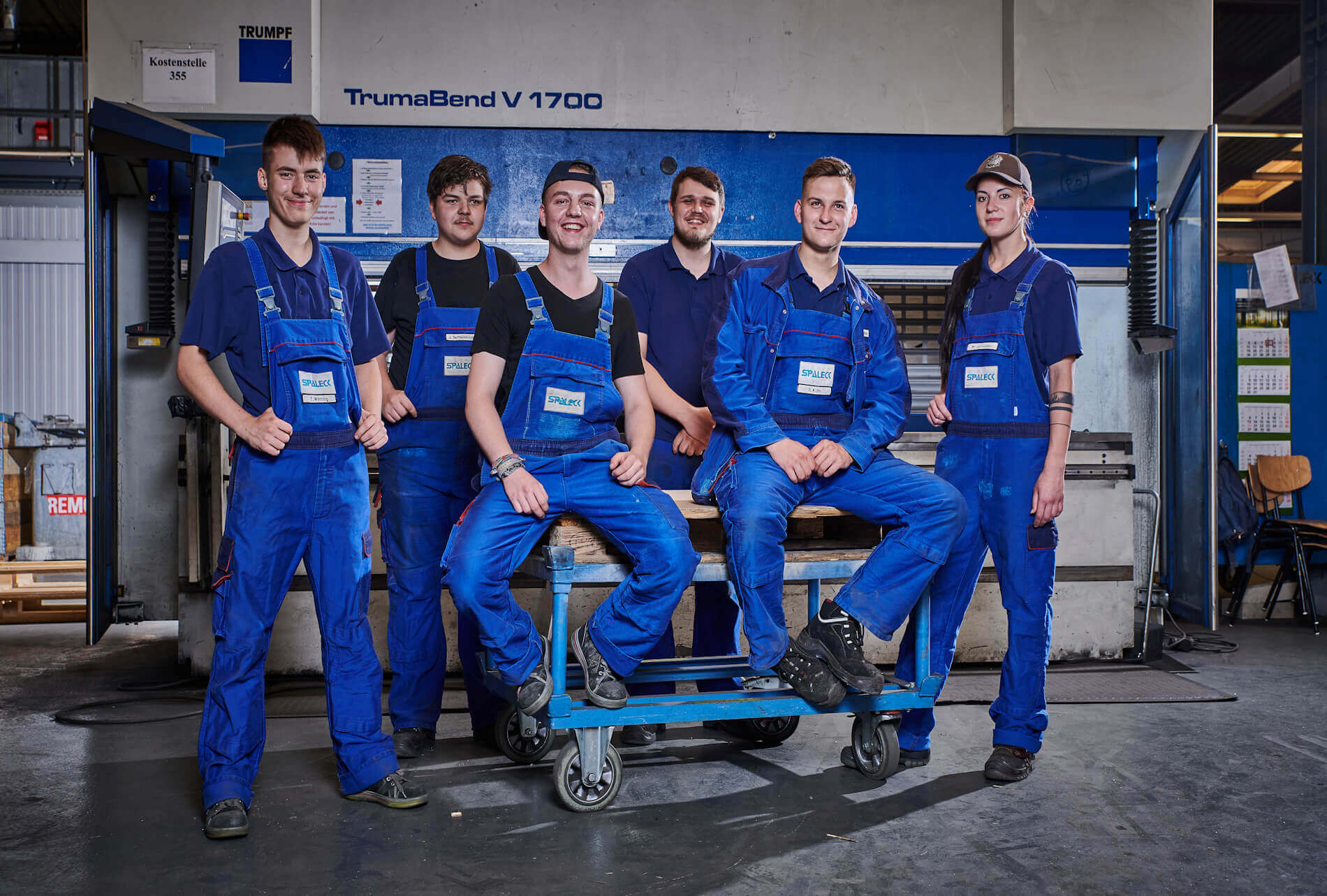 Gruppenbild der Auszubildenden zum Konstruktionsmechaniker